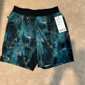 Nwt lululemon shorts black and green